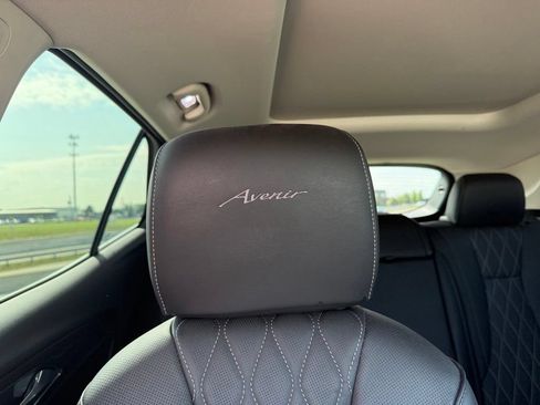 Used 2023 Buick Envision Avenir FWD image 33