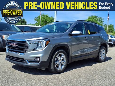 Used 2024 GMC Terrain SLE w/ Driver Convenience Package FWD image 1