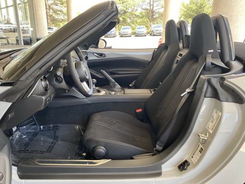 New 2026 MAZDA MX-5 Miata Club w/ Interior Package RWD image 26