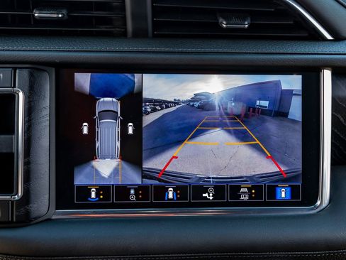 Used 2021 GMC Yukon Denali w/ Denali Ultimate Package image 22