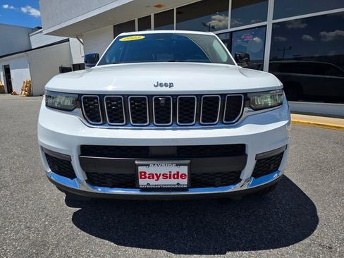 Used 2023 Jeep Grand Cherokee L Limited w/ Luxury Tech Group II AWD/4WD image 4