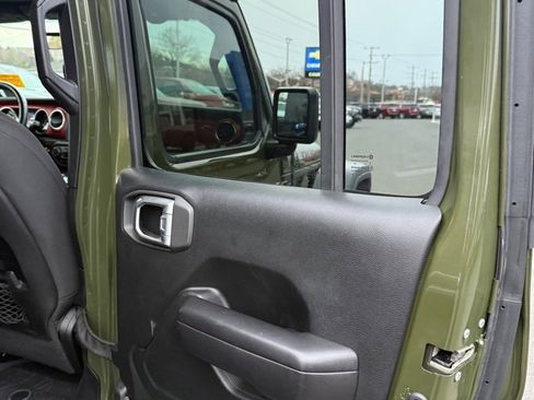 Used 2021 Jeep Wrangler Unlimited Rubicon image 16