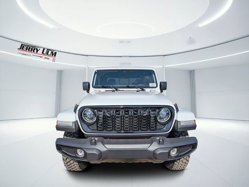 New 2026 Jeep Gladiator Willys image 7