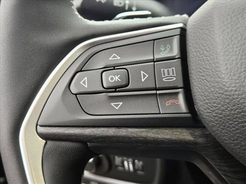 New 2026 Jeep Grand Cherokee Altitude image 14