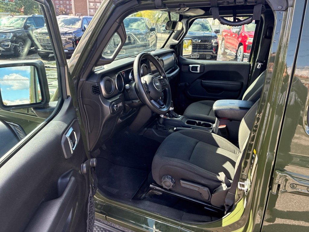 Used 2022 Jeep Wrangler Unlimited Sport AWD/4WD image 10