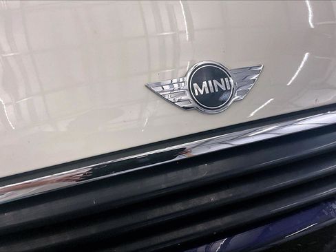 Used 2016 MINI Cooper 4-Door Hardtop image 29