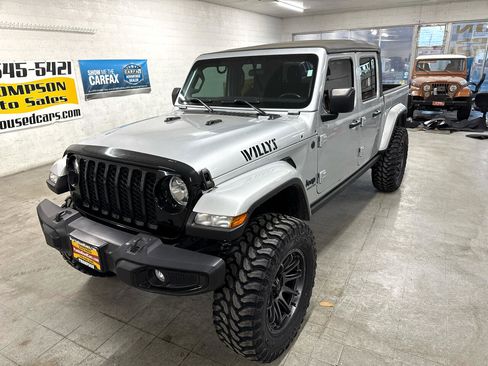 Used 2022 Jeep Gladiator Sport image 92