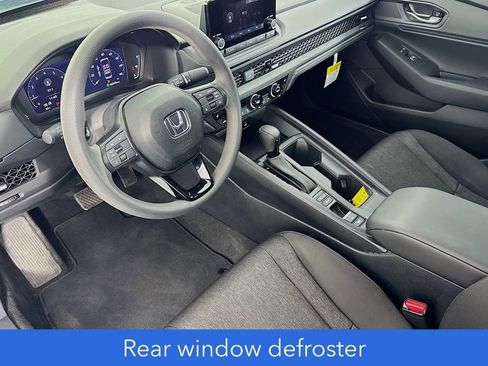 Used 2025 Honda Accord SE image 18
