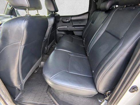 Used 2023 Toyota Tacoma Limited AWD/4WD image 19