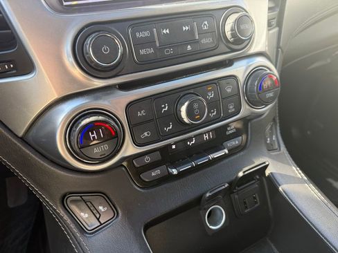 Used 2019 Chevrolet Tahoe LT image 10