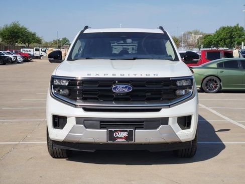 Used 2025 Ford Expedition Max Platinum image 10