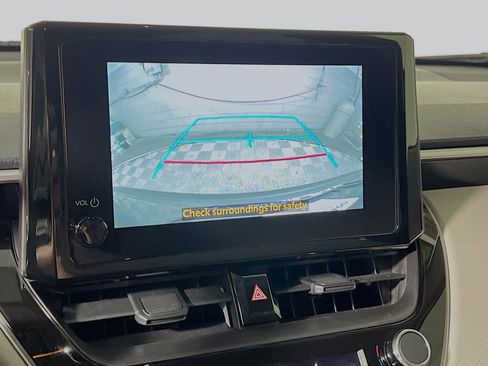 Used 2025 Toyota Corolla Cross L FWD image 28