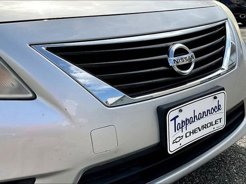 Used 2014 Nissan Versa SV w/ Convenience Package image 28