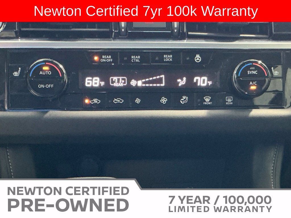 Used 2024 Nissan Pathfinder SL AWD/4WD image 13