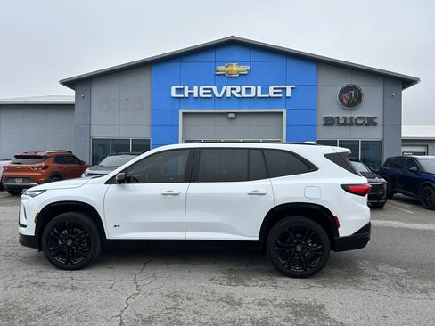 Used 2025 Buick Enclave Sport Touring w/ Power Package image 4