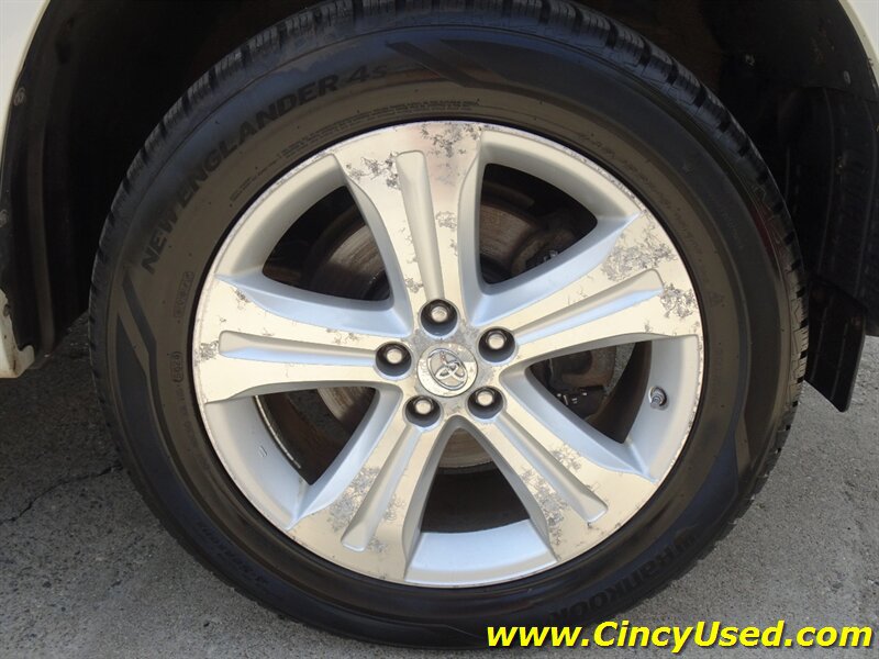 Used 2010 Toyota Highlander Limited w/ Extra Value Pkg 8 AWD/4WD image 33