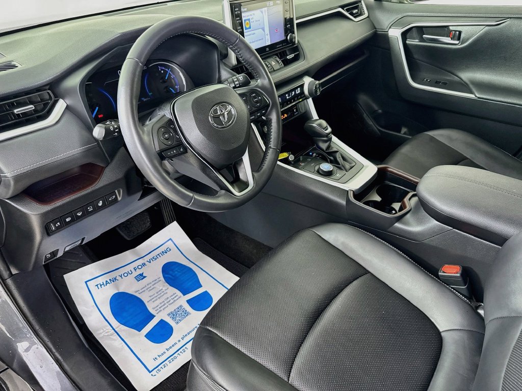 Used 2020 Toyota RAV4 Limited AWD/4WD image 11
