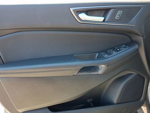 Used 2023 Ford Edge SE image 12