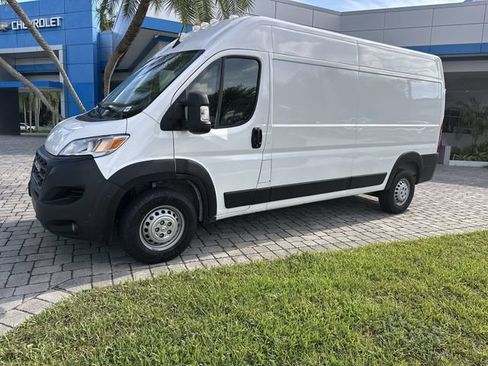 Used 2024 RAM ProMaster 2500 w/ Convenience Group FWD image 31