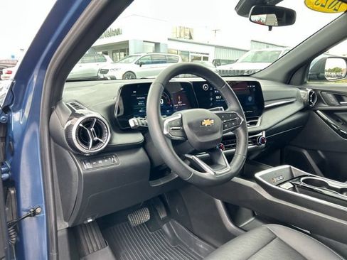 Used 2025 Chevrolet Equinox LT w/ Convenience Package II AWD/4WD image 28