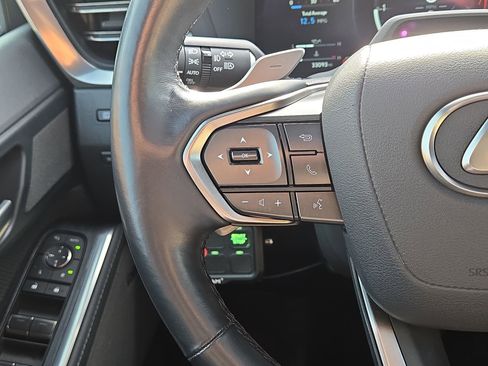 Used 2024 Lexus GX 550 image 21