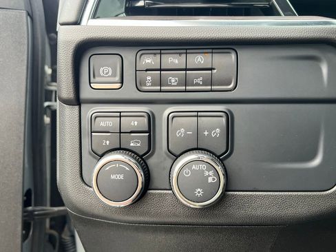 Certified 2025 Chevrolet Tahoe LT AWD/4WD image 28