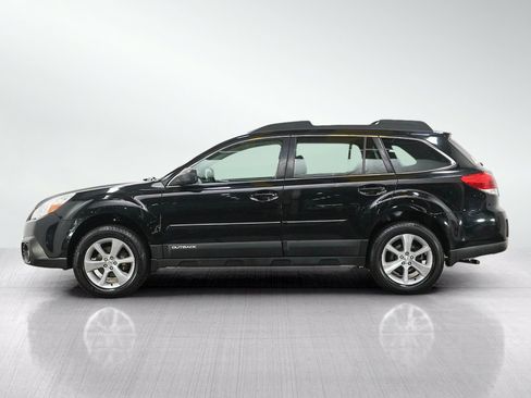Used 2013 Subaru Outback 2.5i Limited w/ Moonroof Pkg AWD/4WD image 2