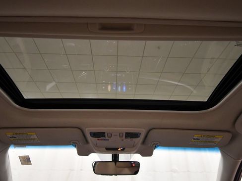 Used 2019 Subaru Outback 2.5i Limited AWD/4WD image 16
