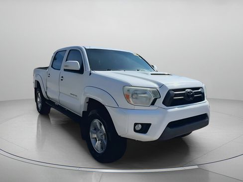 Used 2013 Toyota Tacoma PreRunner image 3