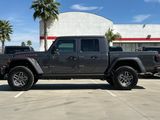 New 2025 Jeep Gladiator Mojave image 3
