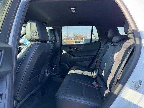 New 2026 Chevrolet Equinox LT w/ Convenience Package II image 6