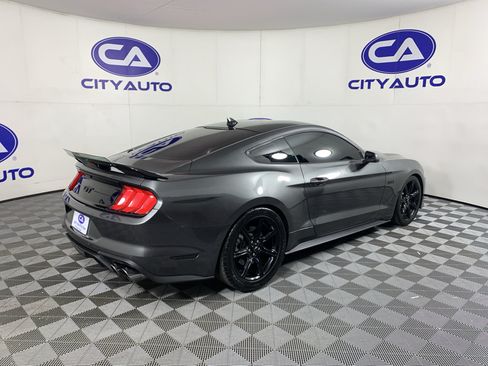 Used 2020 Ford Mustang GT w/ Equipment Group 301A RWD image 3