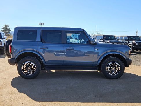 New 2025 Ford Bronco Outer Banks AWD/4WD image 4