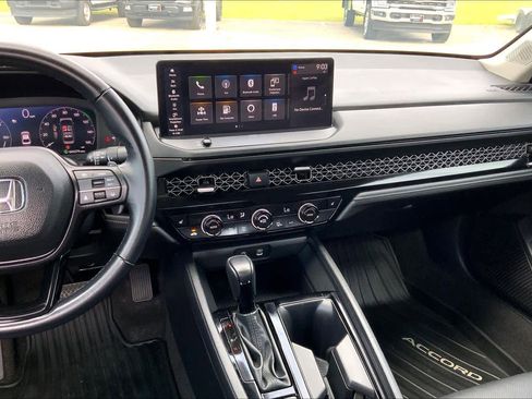 Used 2024 Honda Accord EX-L image 7