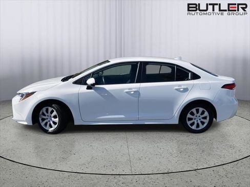 Certified 2024 Toyota Corolla LE image 2