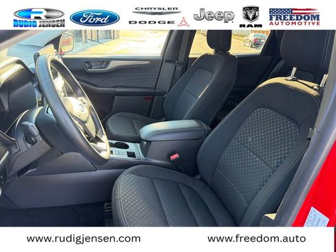Used 2024 Ford Escape Active w/ Tech Pack #1 AWD/4WD image 11