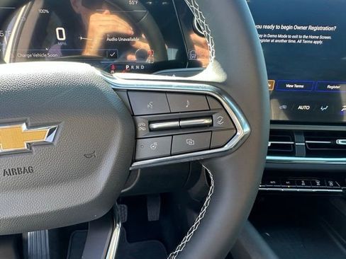 New 2026 Chevrolet Equinox EV LT w/ Comfort Package image 6