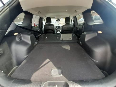 Used 2021 Jeep Cherokee Latitude Lux AWD/4WD image 53