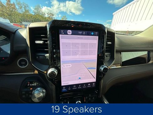 Used 2025 RAM 1500 Limited w/ Trailer Tow Group image 32