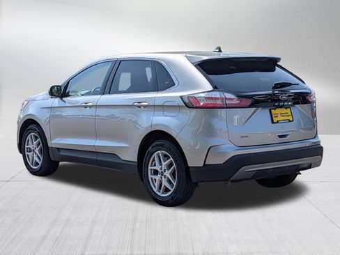 Used 2024 Ford Edge SEL AWD/4WD image 5