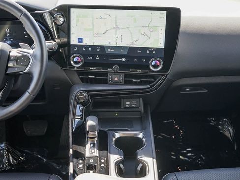 Used 2024 Lexus NX 350 AWD image 11