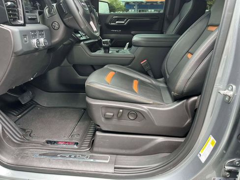 Used 2024 GMC Sierra 1500 AT4 w/ Technology Package AWD/4WD image 27