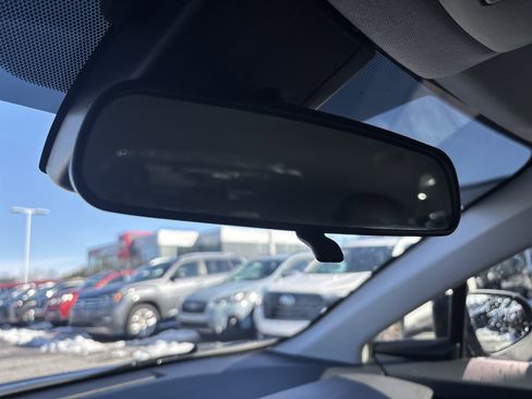 Used 2021 Toyota C-HR Limited image 28