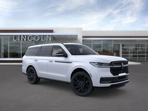 New 2025 Lincoln Navigator Reserve w/ Jet Appearance Package image 7