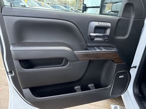 Used 2019 GMC Sierra 2500 Denali w/ Duramax Plus Package image 10