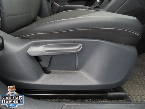 Certified 2023 Volkswagen Taos SE image 25