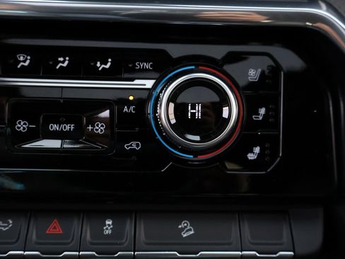 New 2026 GMC Sierra 3500 Denali w/ Denali Reserve Package image 34