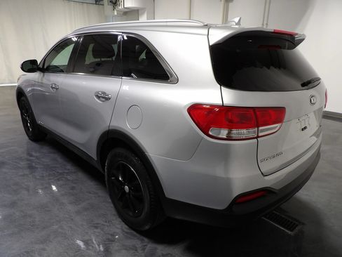 Used 2018 Kia Sorento LX w/ LX V6 Convenience Package AWD/4WD image 7
