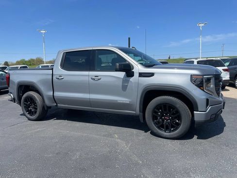Used 2024 GMC Sierra 1500 Elevation AWD/4WD image 2