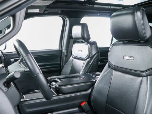 Used 2025 Ford Expedition Platinum w/ Stealth Appearance Package AWD/4WD image 25